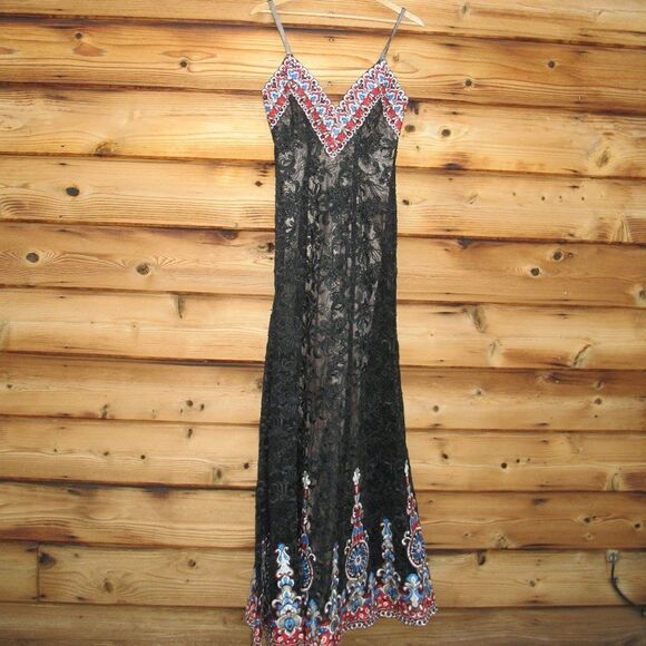 NWT Jovani Black Lace Embroidered Beaded Gown - Picture 3 of 9